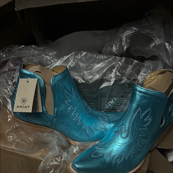 Ariat Women's Turquoise Ankle Booties - Picture 1 of 3